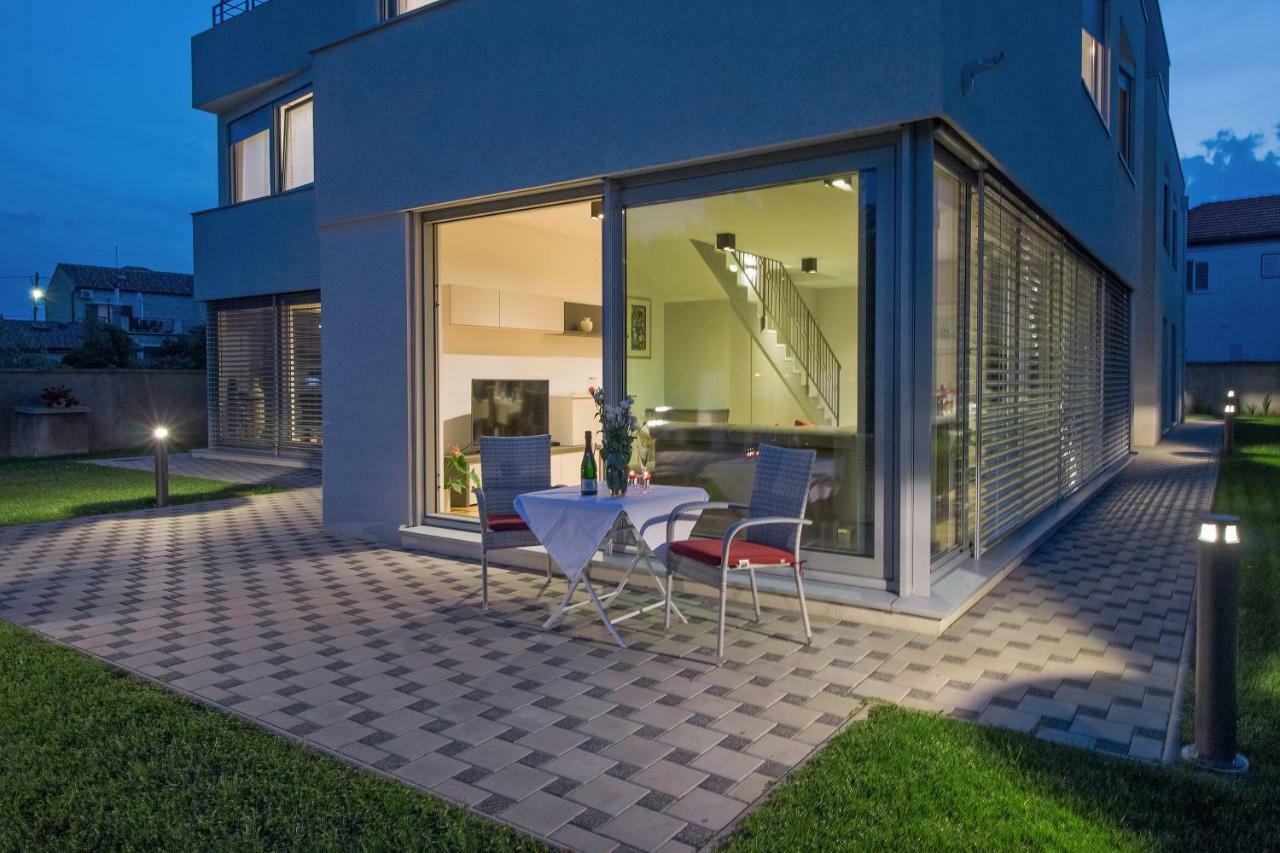 Caisa- Luxury Apartment 20 M From The Sea 扎达尔 外观 照片